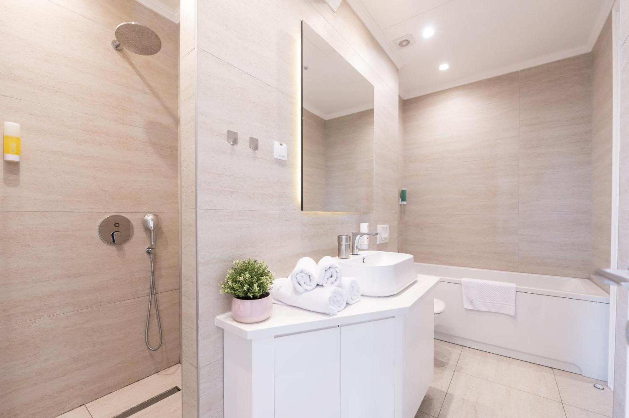 Apartment Slavija Fontana Lux